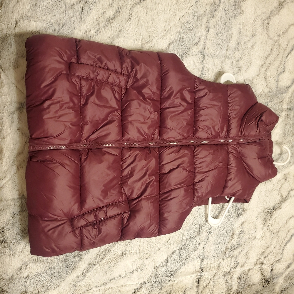 3 Old Navy vest